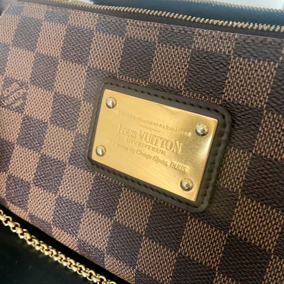 Eva Clutch with Chain and Shoulder Strap - Picture 4 of 8